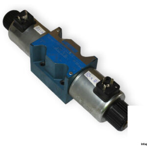 vickers-DG4V-5-2CJ-M-U-H6-20-solenoid-operated-directional-valve-used