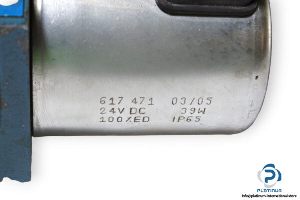 vickers-DG4V-5-2CJ-M-U-H6-20-solenoid-operated-directional-valve-used-2