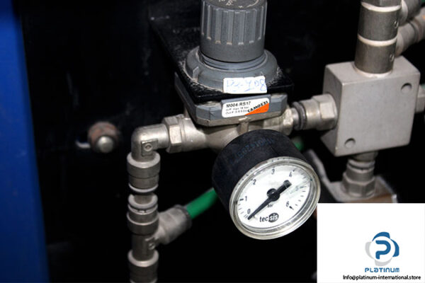 camozzi-M004-RS17-micro-pressure-regulator-(used)