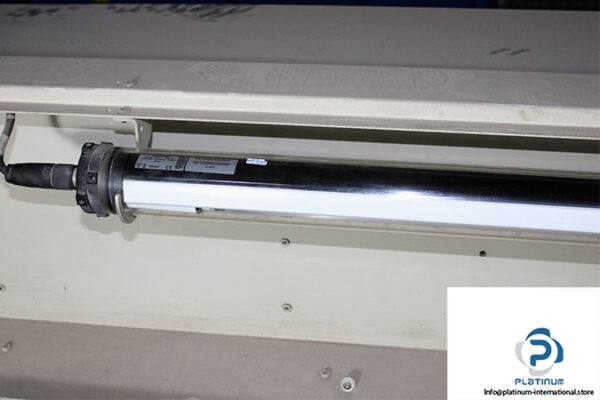 waldmann-RL70E-158H-tube-luminaire-(used)