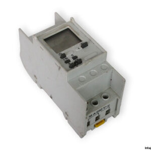 legrand-MICROREX-D21-microprocessor-controlled-digital-time-switch-(used)