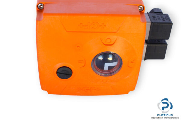 gf-150-125-382-3-way-horizontal-l-port-socket-new-3