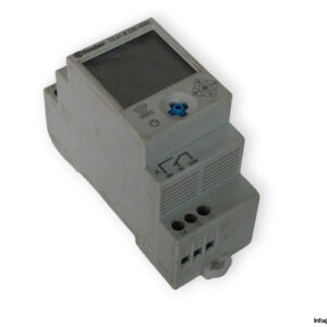 finder-12.61.8.230.0000-digital-time-switch-(used)