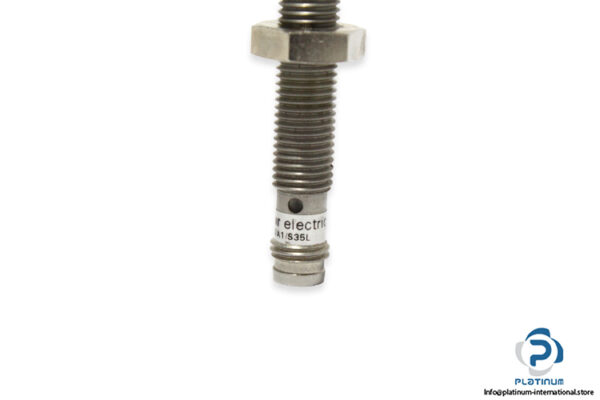 baumer-ifrm-08p37a1_s35l-inductive-proximity-sensor-4