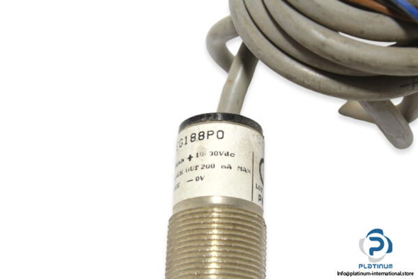 selet-b01eg188p0-inductive-sensor-used-4
