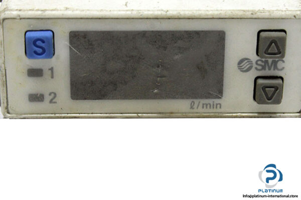 smc-PFM711-02-B-M-flow-switch-(used)-1
