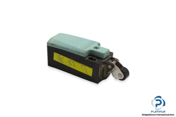 siemens-3SE5-232-0HE12-1AK5-position-switch