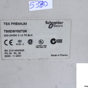 schneider-TSXDSY32T2K-discrete-output-module-used-2