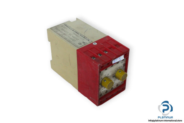pilz-NETT_100_30_220VAC_2U-timer-(used)