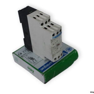 telemecanique-RE7-MY13MW-timer-(used)