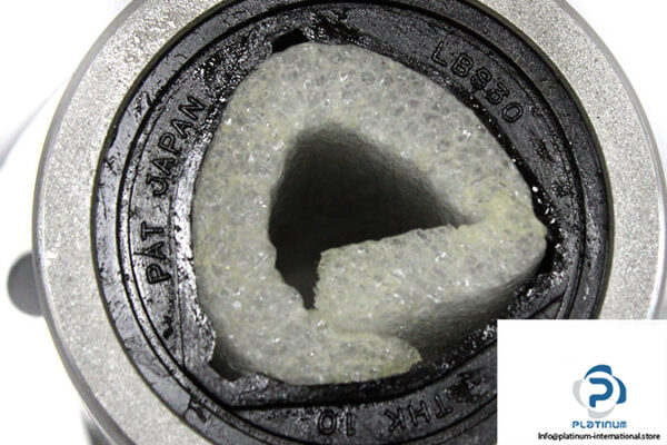 thk-LBF30UU-ball-spline-bearing-(new)-2