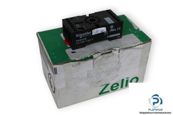schneider-RUZC3M-socket-relay-(New)