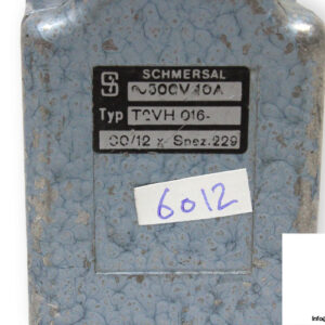 schmersal-T2VH-016-limit-switch-(used)-1