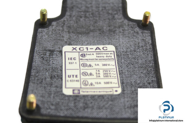 telemecanique-xc1-ac-limit-switch-2