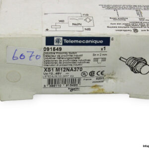 telemecanique-XS1M12NA370-inductive-sensor-new-2