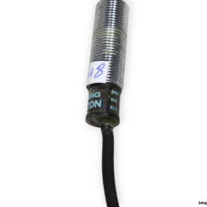 autonics-PR12-2DN-inductive-proximity-sensor-used-3