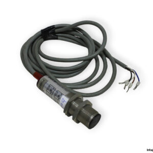 aeco-FT18M-CP2-photoelectric-sensor-used