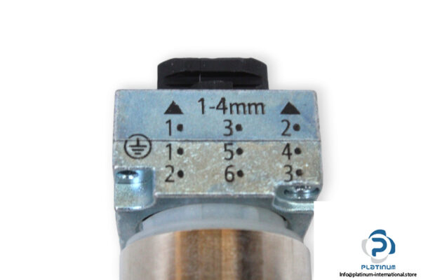 siemens-3SB3-500-2KA11-toggle-switch-(new)-2