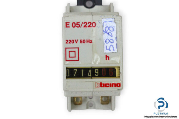 bticino-E-05_220-timer-(new)-1