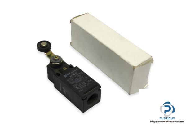 telemecanique-XCK-P118-limit-switch