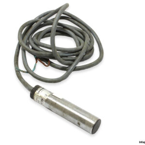 telemecanique-XSA-A05011-inductive-sensor