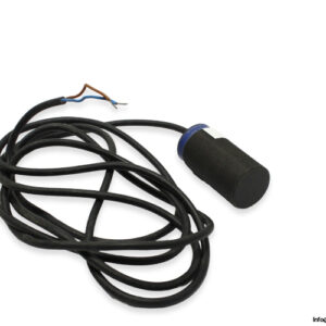 telemecanique-XT4P30FA262-capacitive-sensor