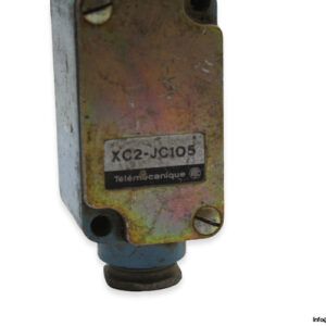 telemecanique-xc2-jc105-limit-switch-2