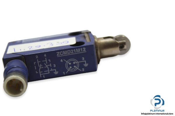 telemecanique-zcmd21m12-limit-switch-2