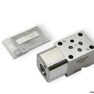 sun-hydraulics-EBA_M-sandwich-plate-2