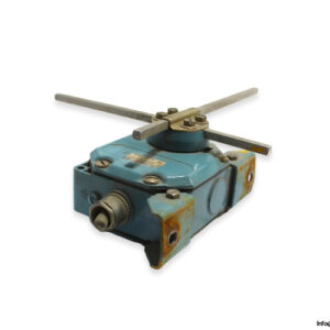 telemecanique-xc2-r-limit-switch-1