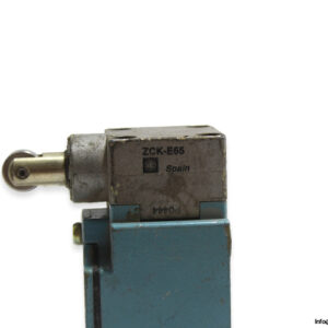 telemecanique-zck-j1_zck-e65-limit-switch-1
