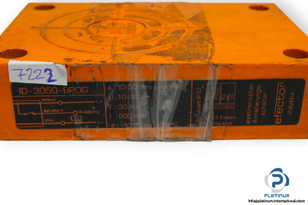 ifm-ID-3050-BPOG-inductive-sensor-used-2