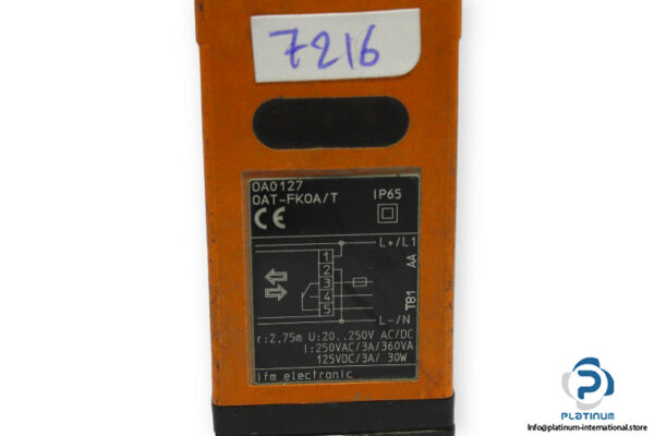 ifm-OA0127-diffuse-reflection-sensor-used-2