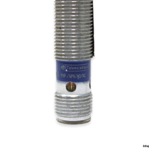 telemecanique-xs1m12kp370d-inductive-sensor-3
