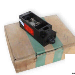 klockner-moeller-AT-11B-S-limit-switch-(new)