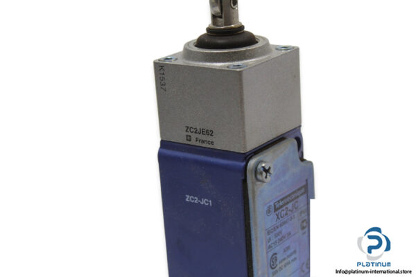 telemecanique-xc2jc162-limit-switch-new-2-2