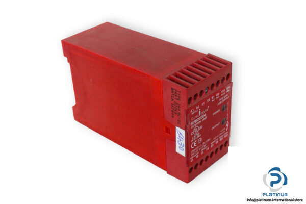 guard-master-24-V-AC_DC-02068-control-unit-(used)