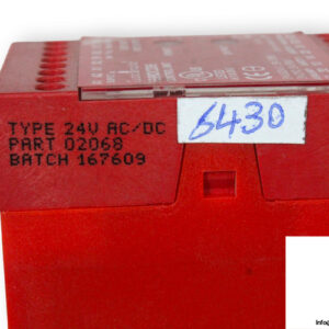 guard-master-24-V-AC_DC-02068-control-unit-(used)-2