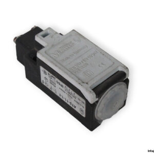 Klockner-moeller-AT0-11-1-I-limit-switch-(used)