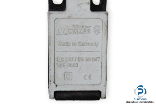 Klockner-moeller-AT0-11-1-I-limit-switch-(used)-2