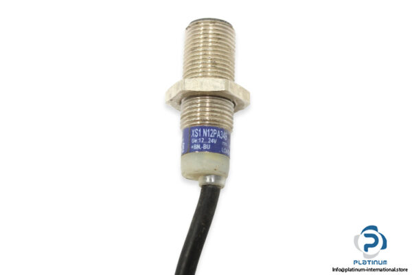 telemecanique-xs1n12pa349-inductive-sensor-3