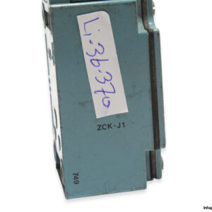 telemecanique-zck-j1_zck-e62-limit-switch-2