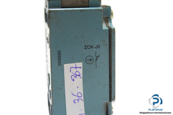 telemecanique-zck-j1_zck-e65-limit-switch-2