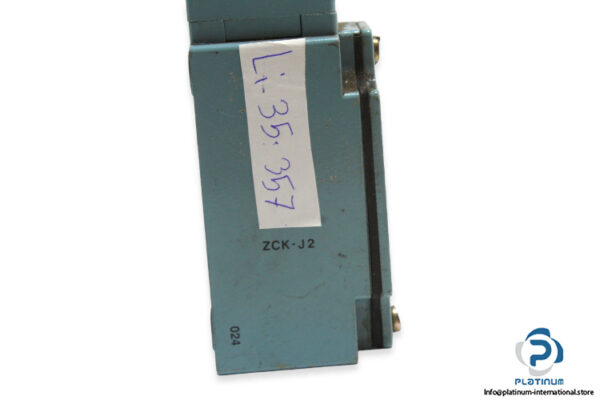 telemecanique-zck-j2_zck-e67-limit-switch-2