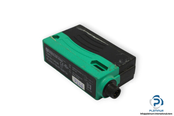 visolux-RL28-8-H-700-RT-B3B_73C-background-suppression-sensor-used