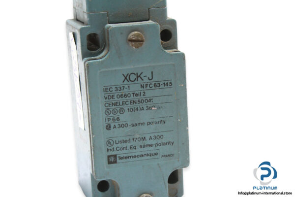 telemecanique-zck-j1_zck-e62-limit-switch-3