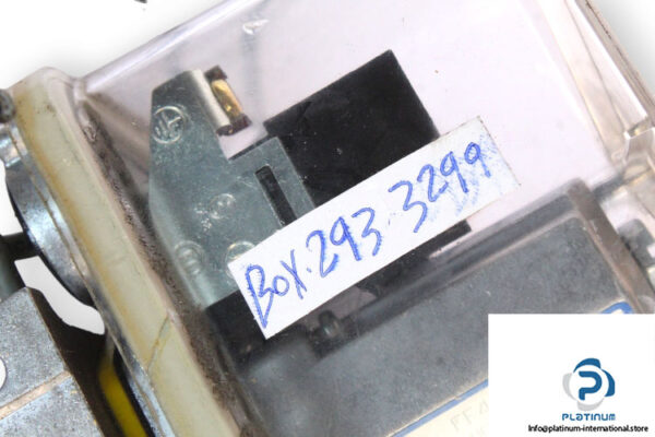 emerson-FF4-16-dah-pressure-switch-(used)-2