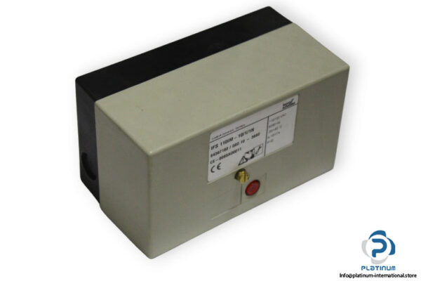 kromschroder-ifs110im-10-1-1n-gas-burner-control-unit_used