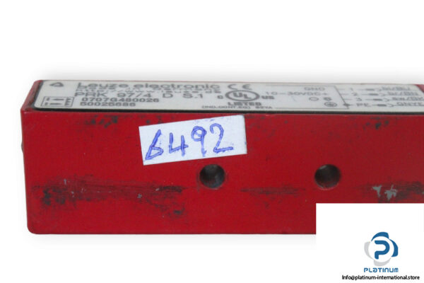 leuze-PRK-97_4-D-S.1-polarized-retro-reflective-photoelectric-sensor-used-3