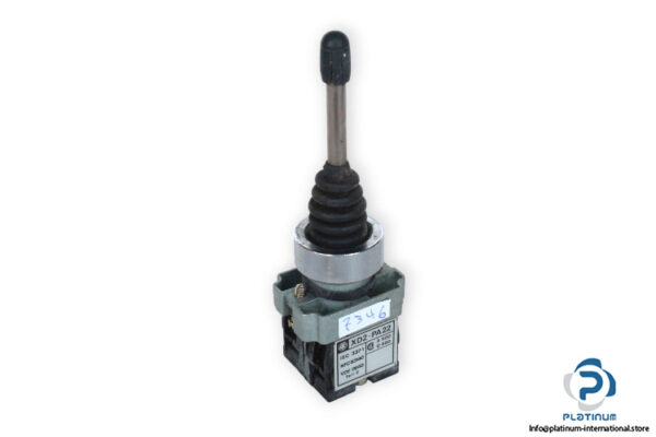 telemecanique-XD2-PA22-complete-joystick-controller-(used)